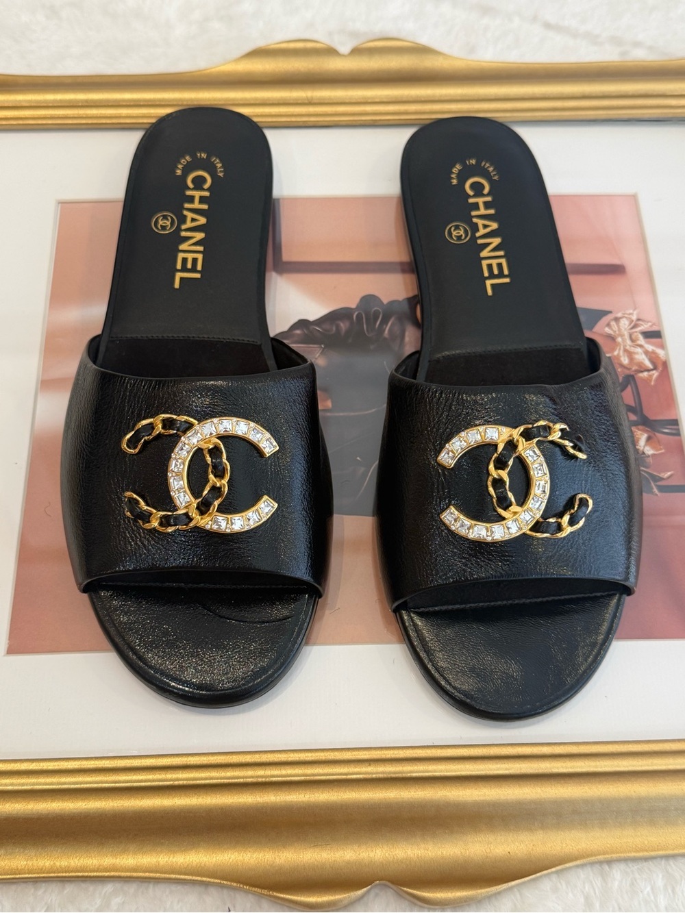 CHANEL Black Leather Crystal CC Chain Slide sandals size 38